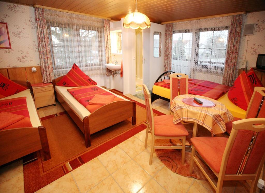 Hotel-Pension Klaer Speyer Room photo
